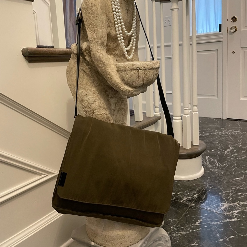 FENDI NWT Crossbody or Shoulder Strap Messenger Bag includes Dust bag